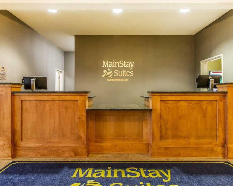 Mainstay Suites Stanley Esterno foto