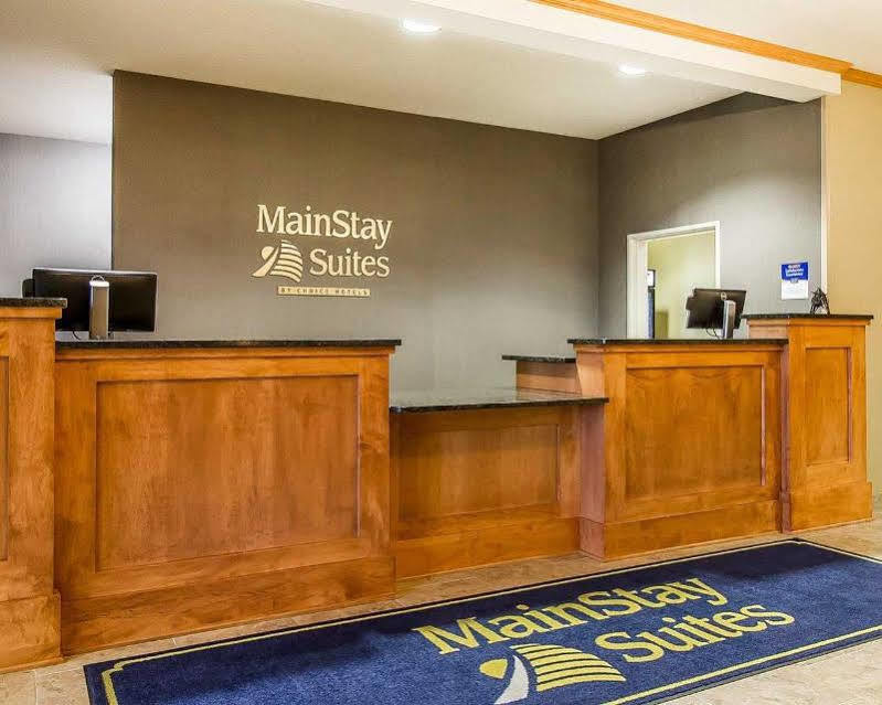 Mainstay Suites Stanley Esterno foto